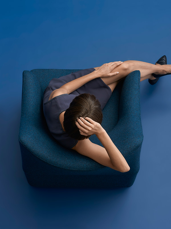 乐竞平台 - 坐具|沙发|办公家具|设计师家具|重叠休闲沙发